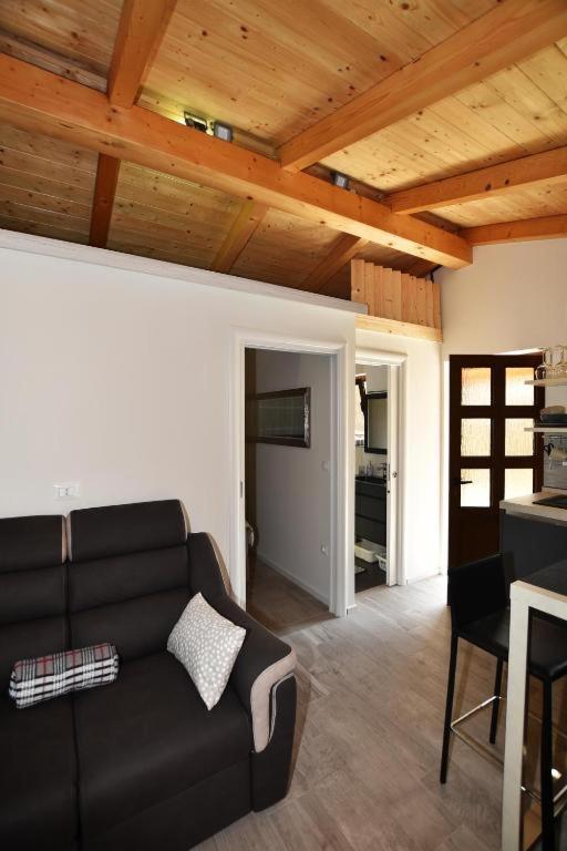 Deluxe Apartment Nono- Anex Building بوريتش المظهر الخارجي الصورة